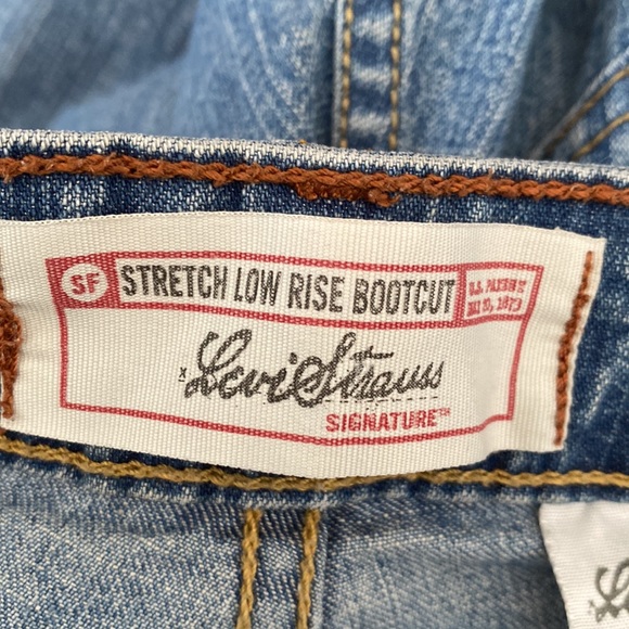 Levi Strauss & CO. Jeans low rise bootcut size 6 - Picture 4 of 9